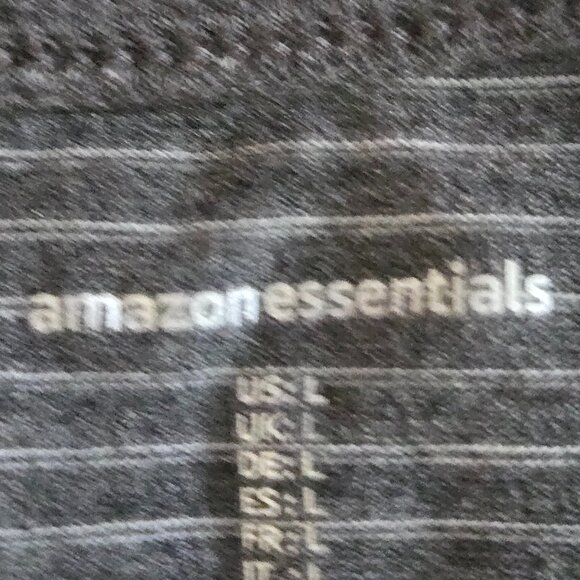 NWT Amazon Essentials Women's Relaxed-Fit Crewneck T-Shirt - Size Large - Picture 4 of 5